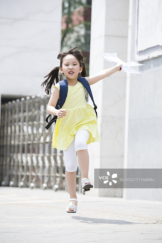 可爱的小学生图片素材