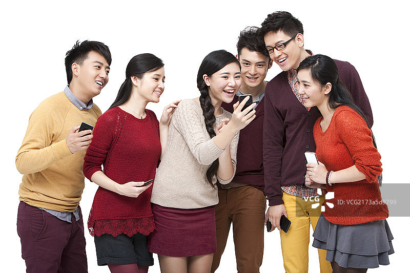 新年年轻人和智能手机图片素材