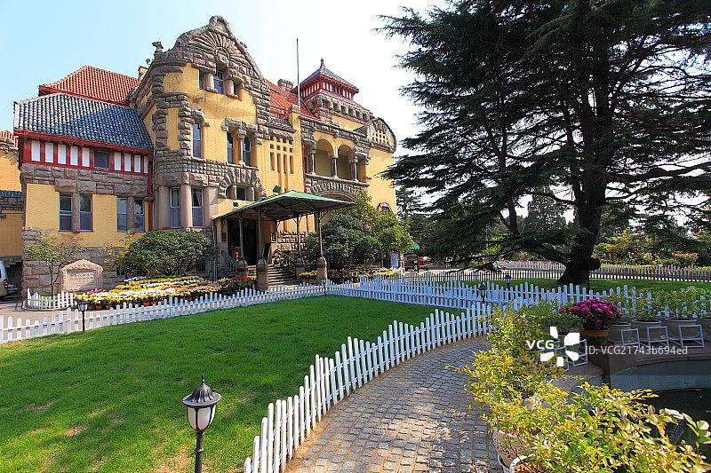 青岛历史建筑德国总督官邸图片素材