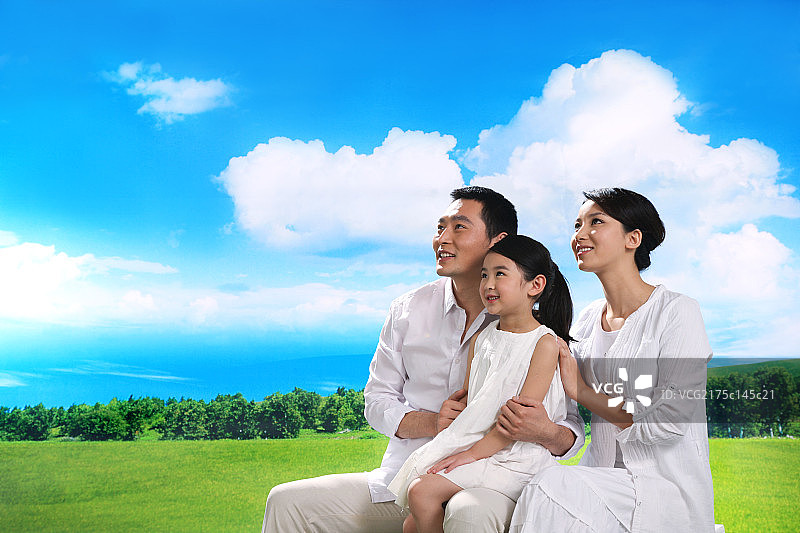 东方家庭郊游图片素材