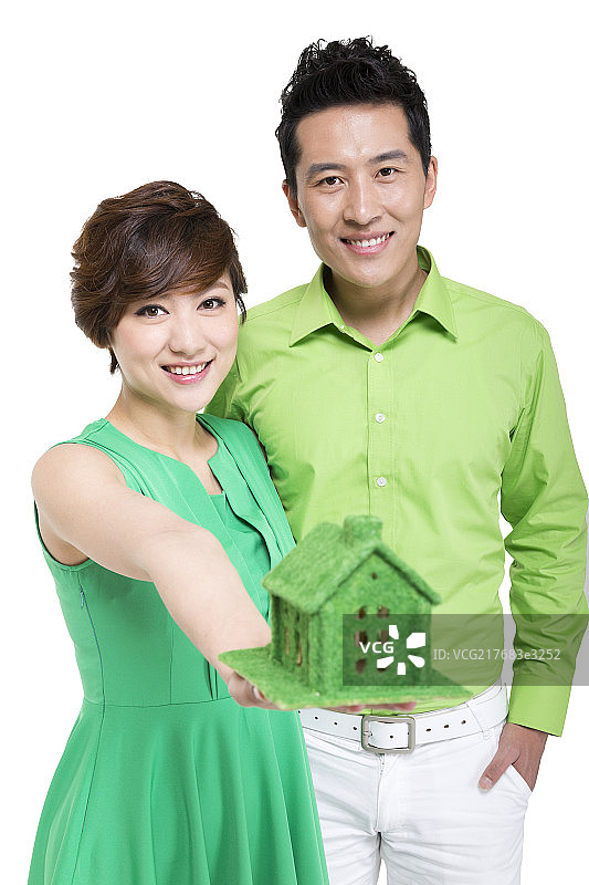 棚拍绿色环保一家人图片素材