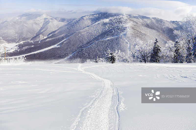 冰雪山路图片素材