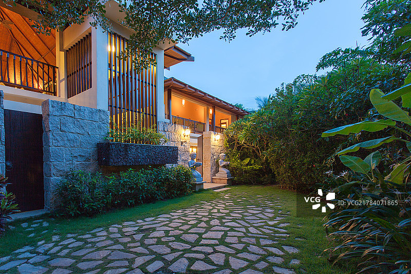 酒店外部风光夜晚图片素材