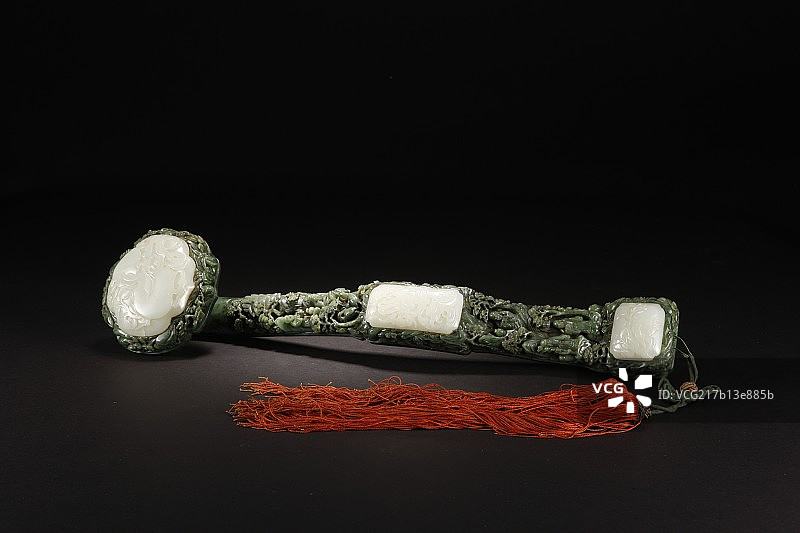 碧玉嵌白玉花卉纹如意图片素材