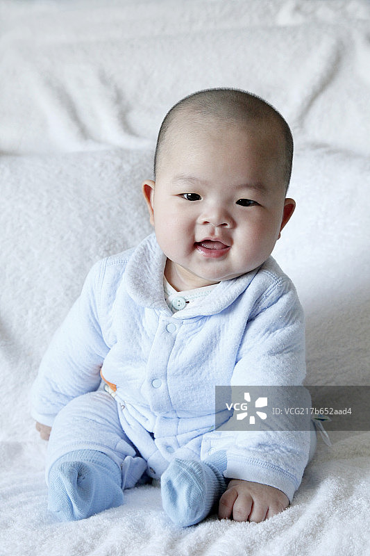 可爱的男婴图片素材