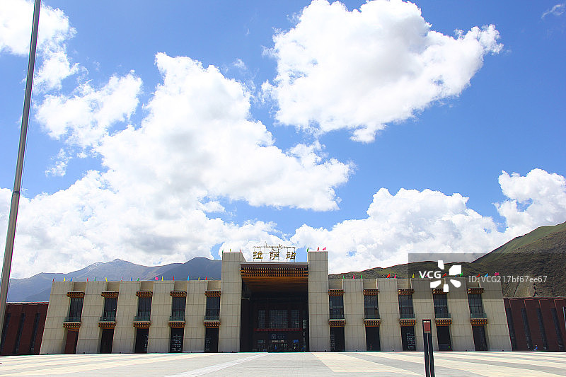 拉萨火车站图片素材