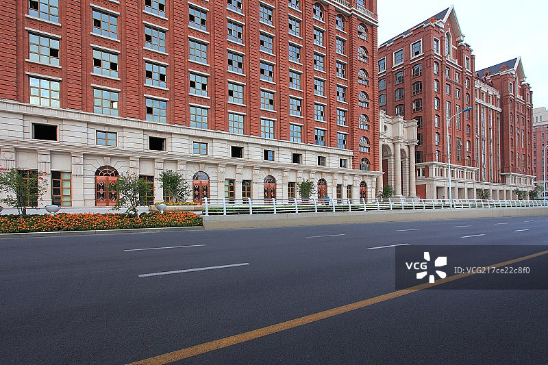 天津和平区仿古建筑和道路图片素材