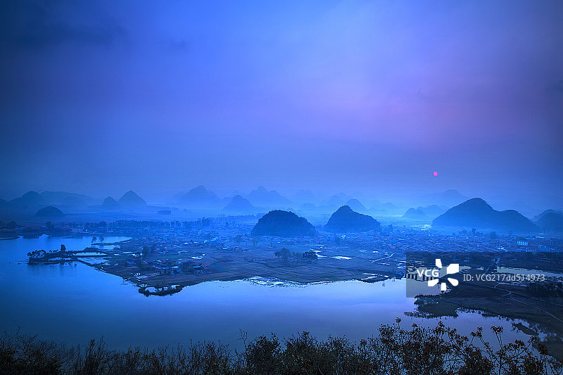 云南丘北县普者黑晨曦图片素材