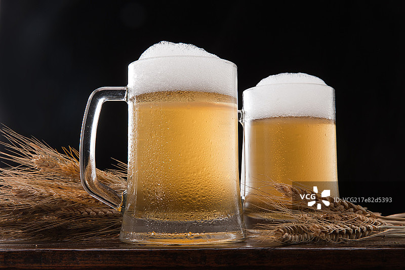 静物啤酒麦穗图片素材