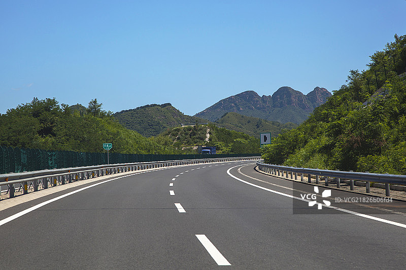 平坦干净的高速公路图片素材