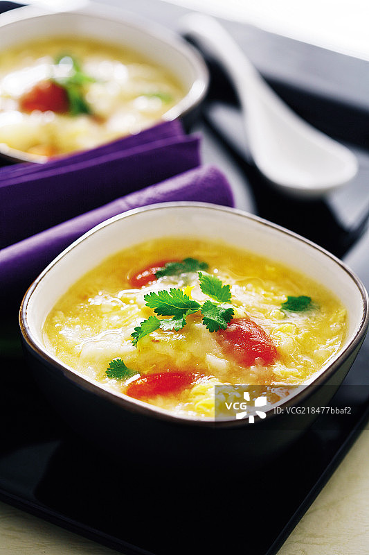 番茄鸡蛋疙瘩汤图片素材