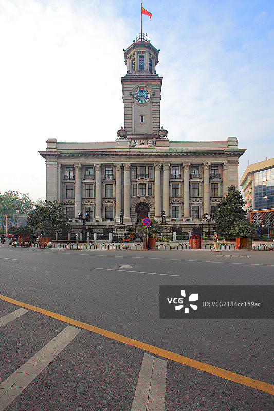 武汉沿江大道江汉关大楼图片素材
