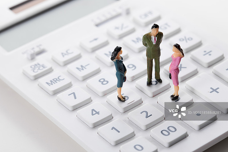 计算器与商务人士图片素材