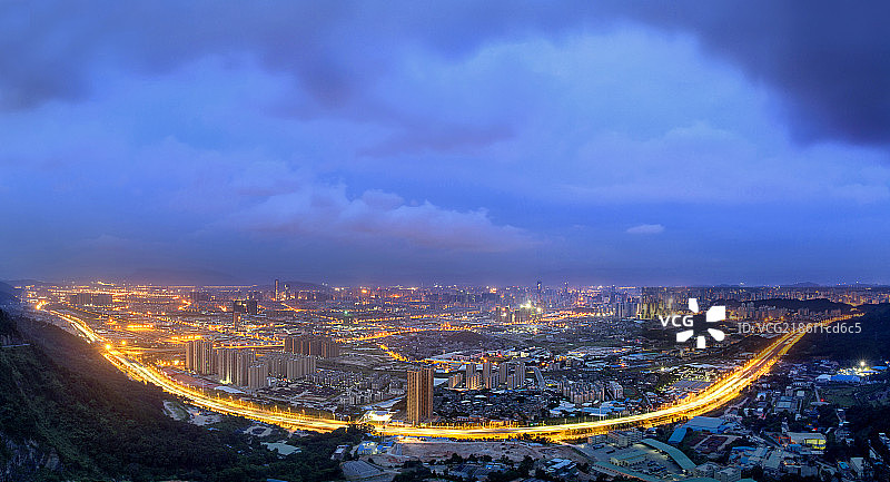 福州凌晨三环路城市全景图片素材