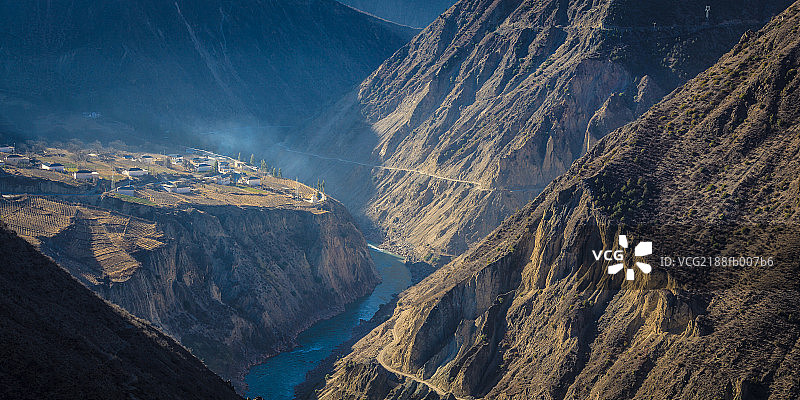澜沧江峡谷图片素材