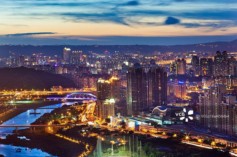 新北市新店小碧潭夜景图片素材