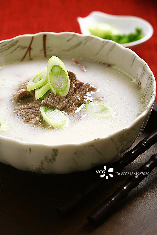 牛骨雪浓汤图片素材