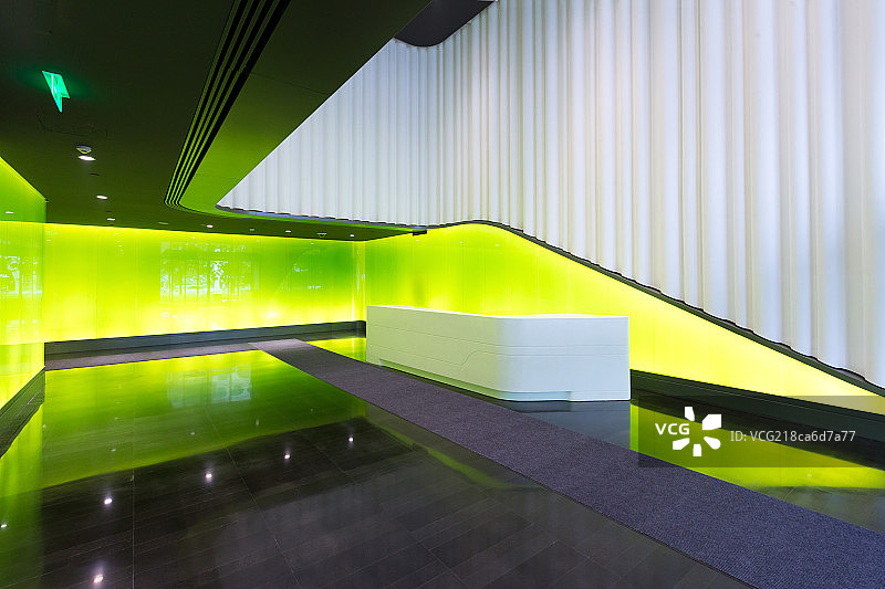 现代办公楼内部图片素材