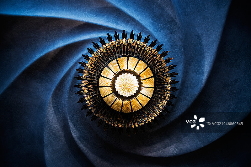 巴特罗之家的顶灯图片素材