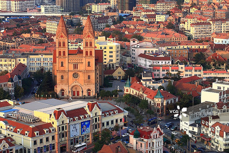 青岛圣弥厄尔天主大教堂图片素材