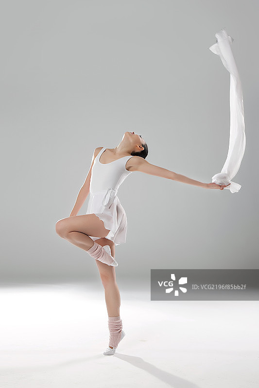 青年女人舞蹈图片素材