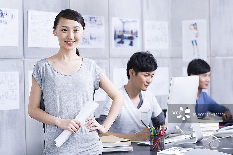 快乐的办公室职员图片素材