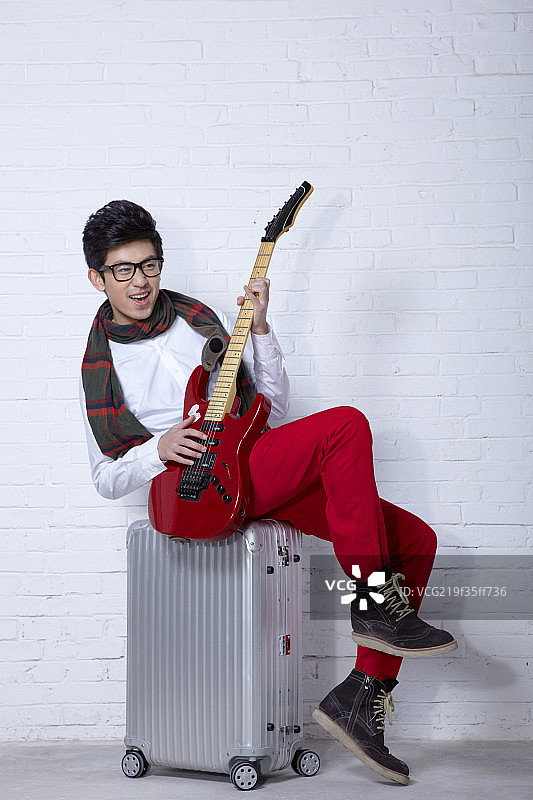 亚洲男青年肖像图片素材