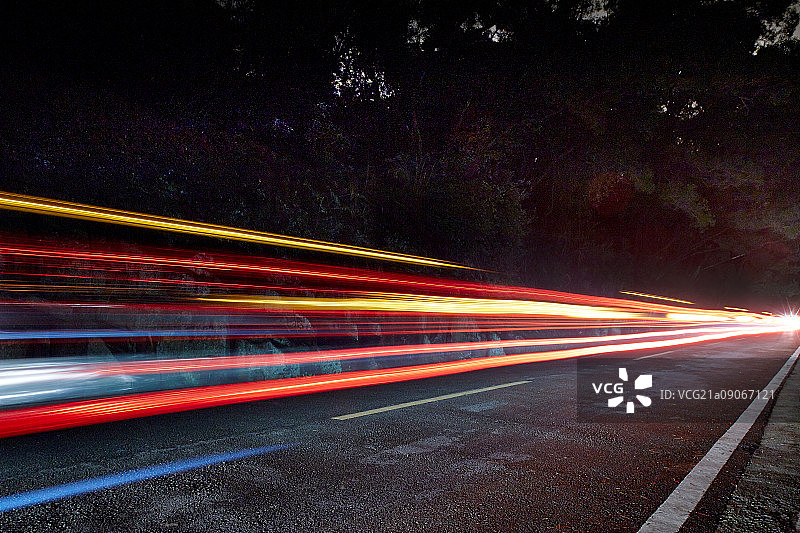 夜晚山路图片素材