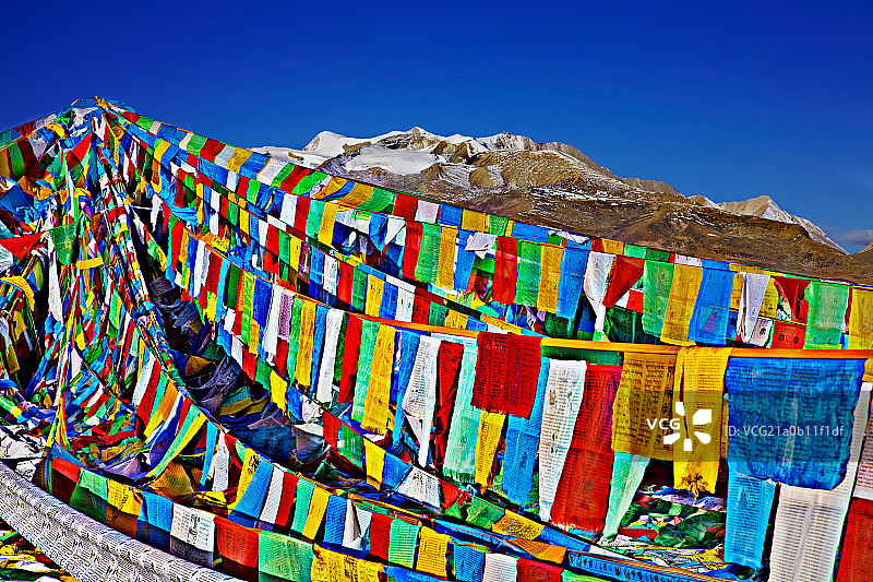 西藏经幡风马旗图片素材