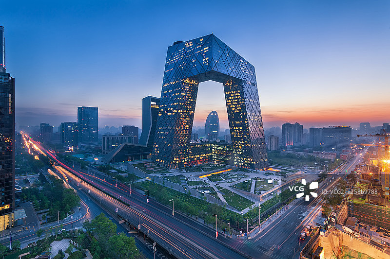 央视大楼与工地图片素材