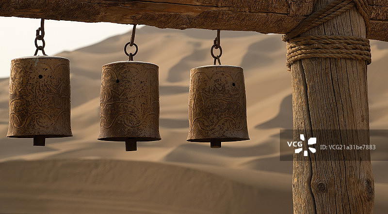 新疆鄯善县沙漠风光图片素材