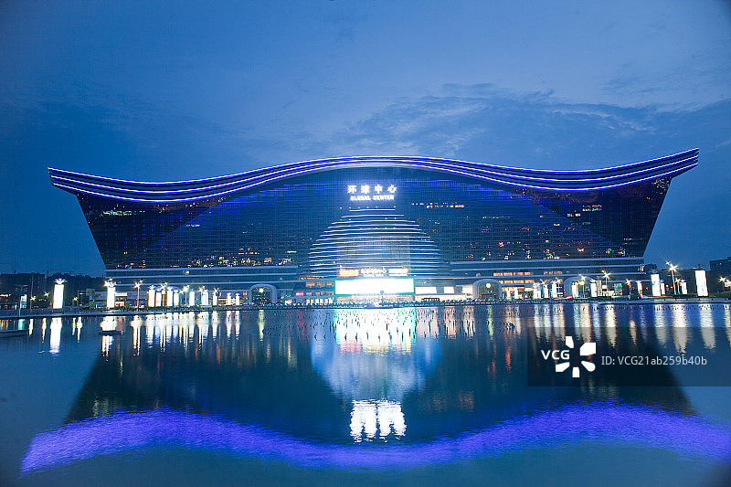 成都市环球中心夜景图片素材
