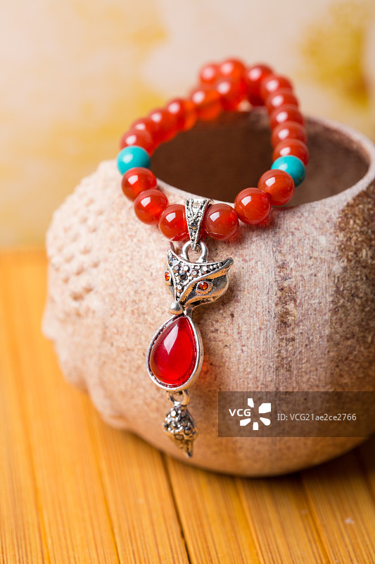 玛瑙水晶项链图片素材