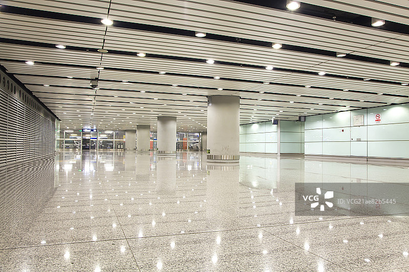 机场明亮的大厅图片素材