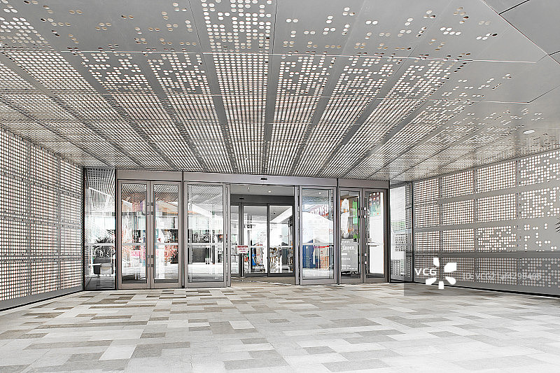 金属结构时尚商业空间图片素材