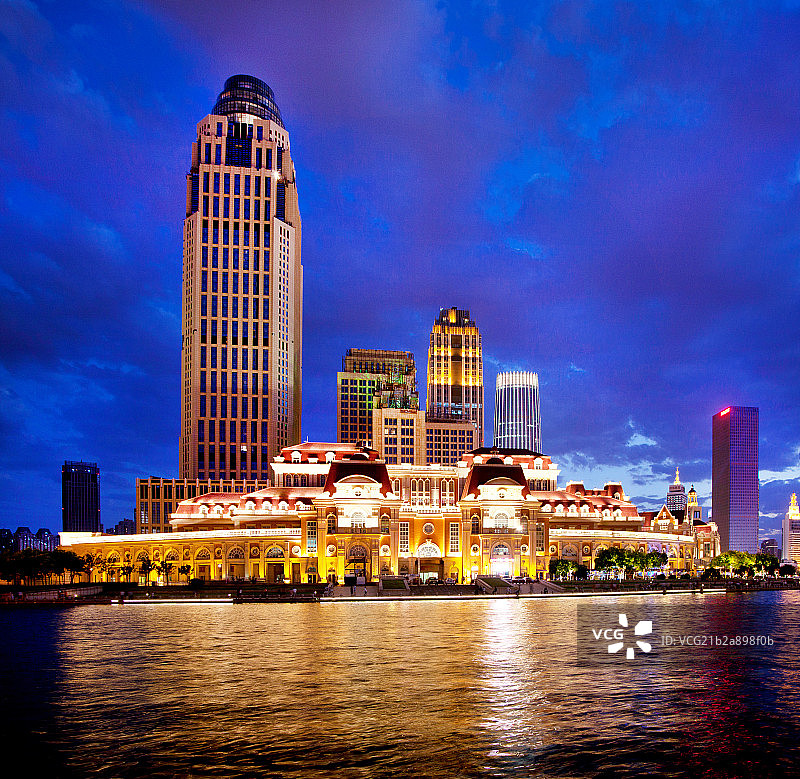 津弯广场夜景图片素材