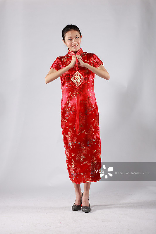 穿旗袍的女生图片素材