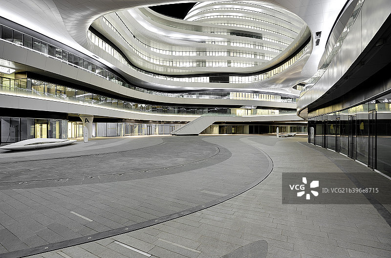 北京CBD新地标建筑银河SOHO广场地面图片素材