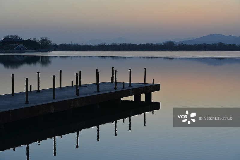 静如止水图片素材