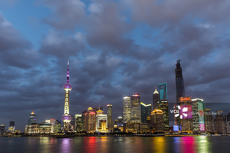 上海陆家嘴夜景图片素材