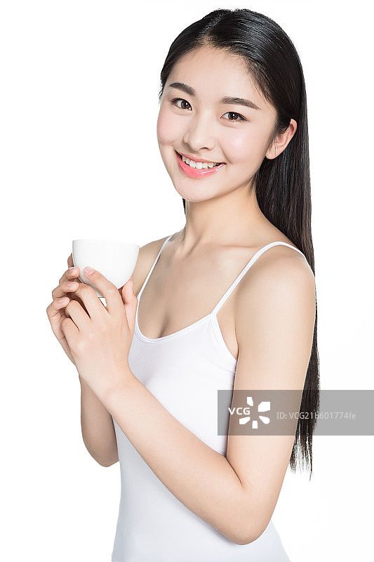 双手拿着水杯图片素材