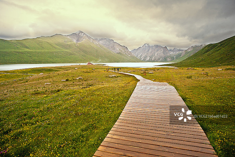 青海省久治县年宝玉则风光图片素材