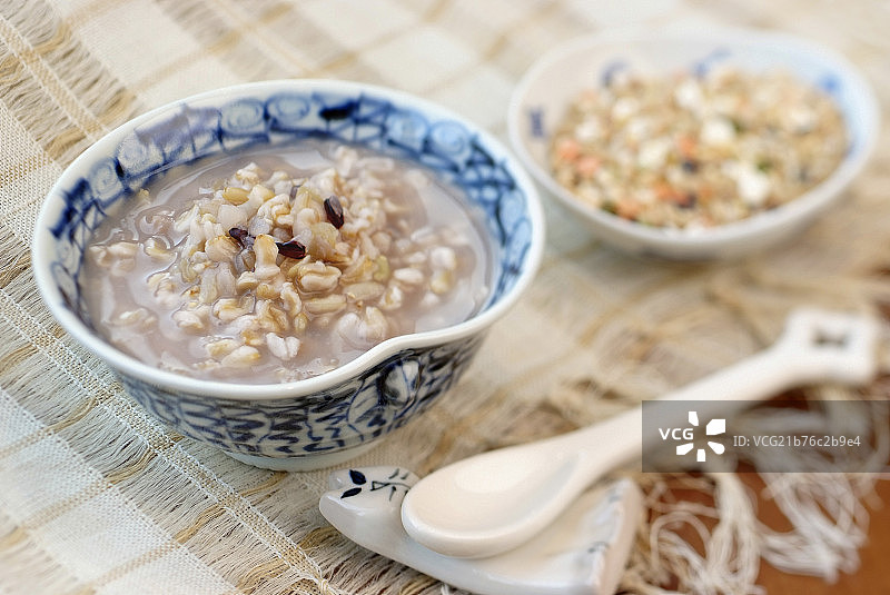 薏米燕麦粥图片素材