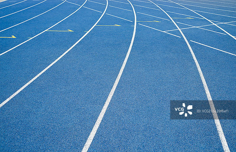 蓝色的体育场赛道图片素材