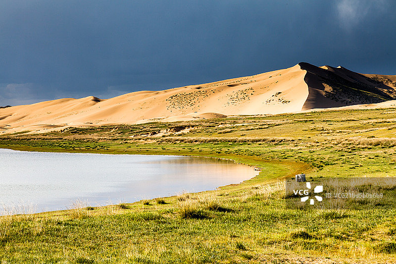 青海湖沙岛湖图片素材