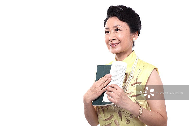 穿旗袍的中老年人图片素材