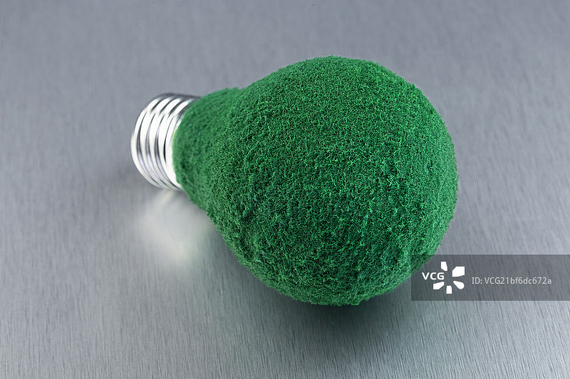 放在桌子上的灯泡图片素材