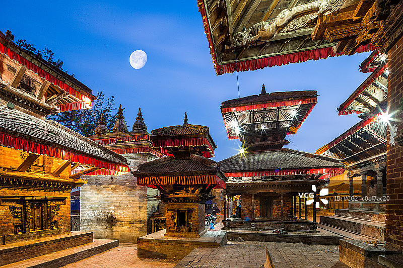 杜巴广场夜色图片素材