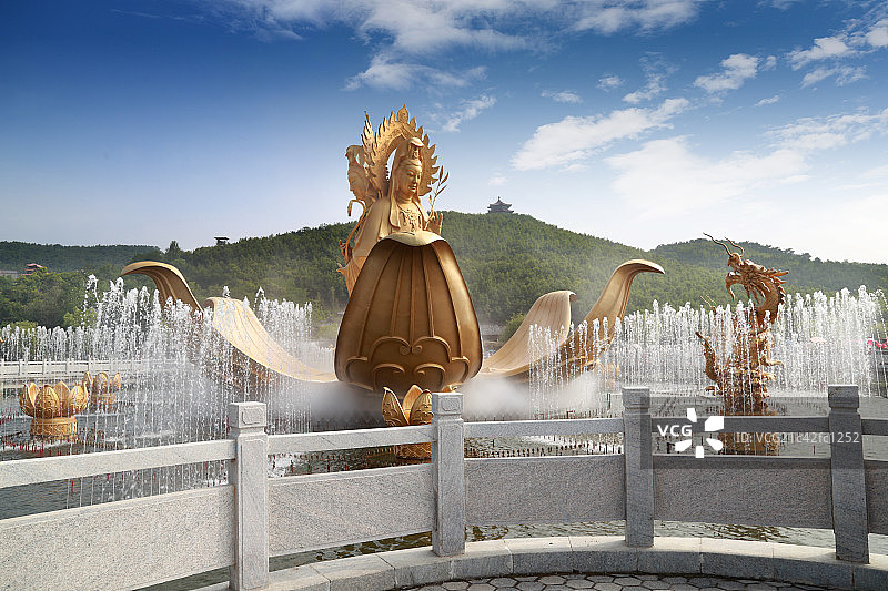 威海华夏城三面圣水观音音乐喷泉图片素材