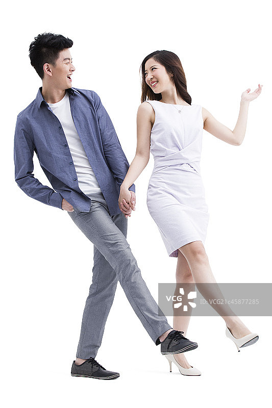 快乐的年轻情侣图片素材